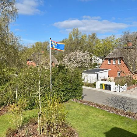 Reetdach-Landhaus Mini Haubarg 塔廷格 外观 照片