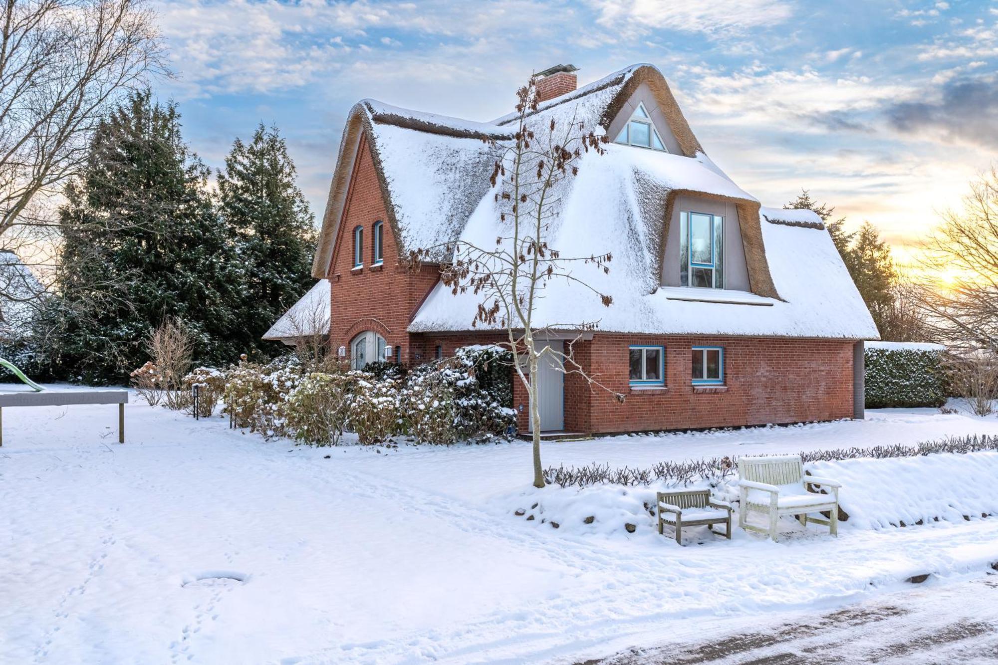 Reetdach-Landhaus Mini Haubarg 塔廷格 外观 照片